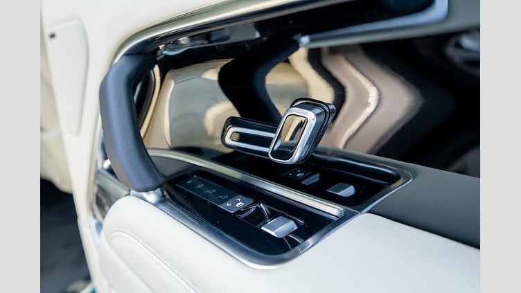 2023 認定中古車 Land Rover Range Rover バトゥミゴールド P530 AWD（AT） スタンダードホイールベース HSE