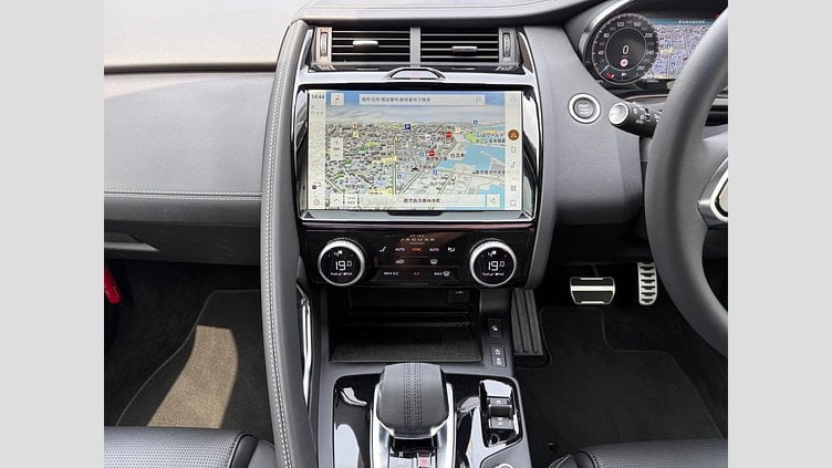 2024 認定中古車 Jaguar E-Pace フジホワイト D200マイルドハイブリッド（ディーゼル） R-DYNAMIC SE