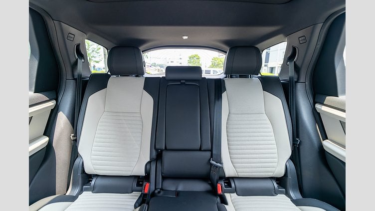 2023 認定中古車 Land Rover Discovery Sport ヴァレジネブルー D200マイルドハイブリッド（ディーゼル） 標準ホイール DYNAMIC SE