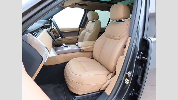 2025 認定中古車 Land Rover Range Rover カルパチアングレイ P550 AWD PHEV（AT） スタンダードホイールベース HSE