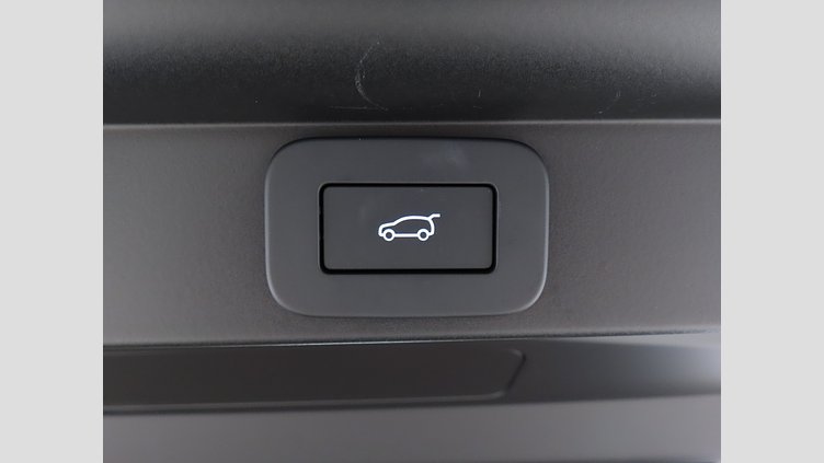 2025 認定中古車 Land Rover Range Rover カルパチアングレイ P550 AWD PHEV（AT） スタンダードホイールベース HSE