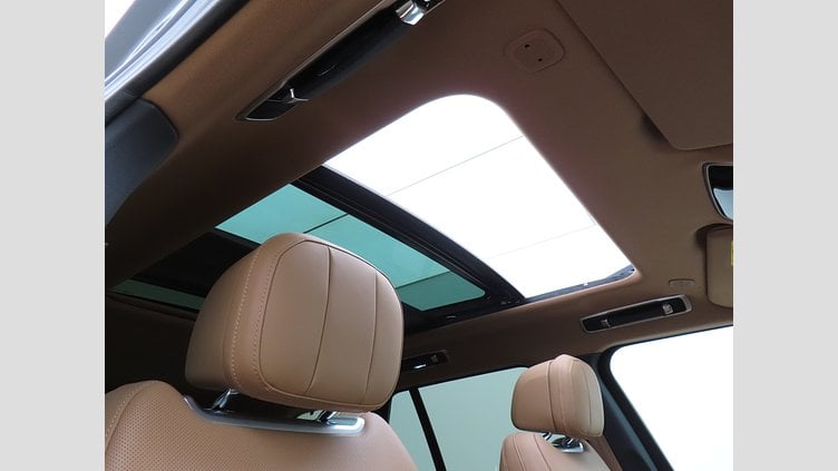 2025 認定中古車 Land Rover Range Rover カルパチアングレイ P550 AWD PHEV（AT） スタンダードホイールベース HSE