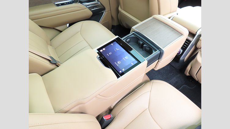 2025 認定中古車 Land Rover Range Rover カルパチアングレイ P550 AWD PHEV（AT） スタンダードホイールベース HSE