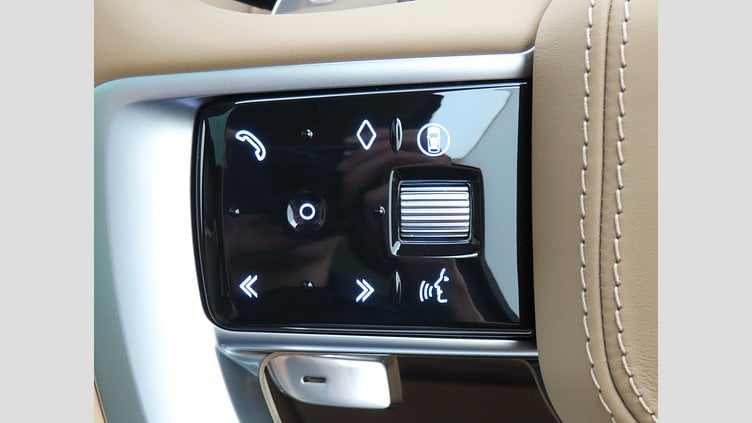 2025 認定中古車 Land Rover Range Rover カルパチアングレイ P550 AWD PHEV（AT） スタンダードホイールベース HSE