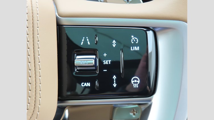 2025 認定中古車 Land Rover Range Rover カルパチアングレイ P550 AWD PHEV（AT） スタンダードホイールベース HSE
