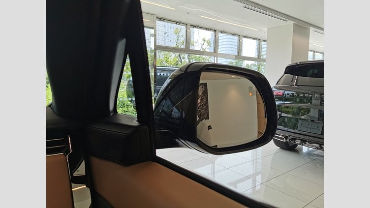 2024 認定中古車 Land Rover Range Rover Sport シャラントグレイ D300マイルドハイブリッド スタンダードホイールベース Dynamic HSE