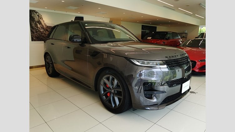 2024 認定中古車 Land Rover Range Rover Sport シャラントグレイ D300マイルドハイブリッド スタンダードホイールベース Dynamic HSE
