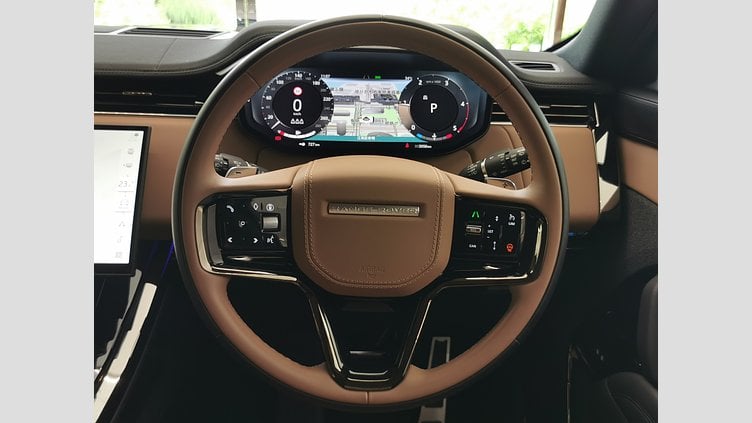 2024 認定中古車 Land Rover Range Rover Sport シャラントグレイ D300マイルドハイブリッド スタンダードホイールベース Dynamic HSE