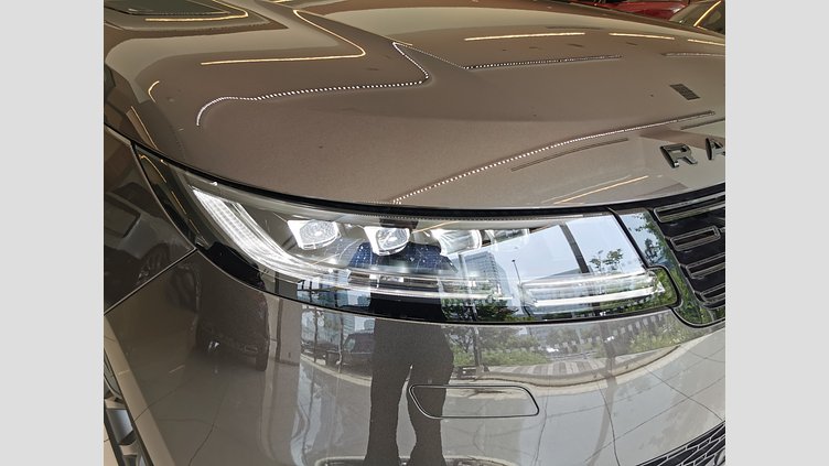 2024 認定中古車 Land Rover Range Rover Sport シャラントグレイ D300マイルドハイブリッド スタンダードホイールベース Dynamic HSE