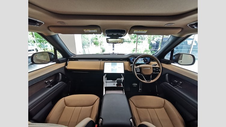 2024 認定中古車 Land Rover Range Rover Sport シャラントグレイ D300マイルドハイブリッド スタンダードホイールベース Dynamic HSE