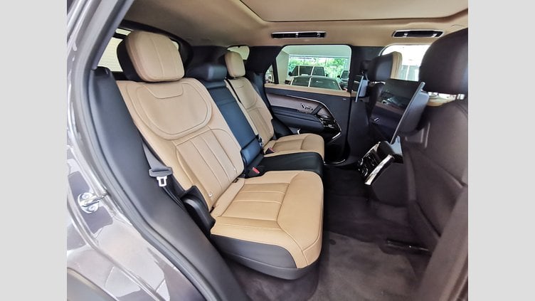 2024 認定中古車 Land Rover Range Rover Sport シャラントグレイ D300マイルドハイブリッド スタンダードホイールベース Dynamic HSE