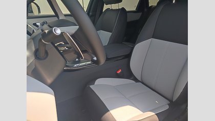 Range Rover Velar 13