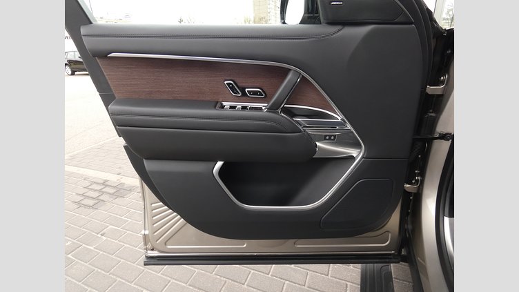 2022 Вживаний Land Rover Range Rover Batumi Gold 3.0 litre i6 PHEV​  HSE