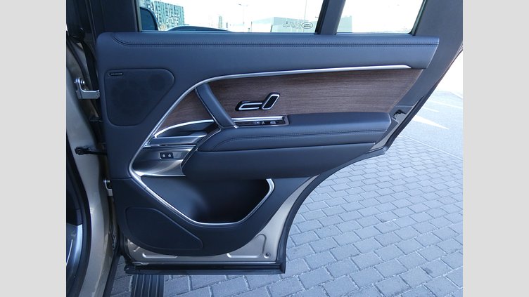 2022 Вживаний Land Rover Range Rover Batumi Gold 4.4 NC10 P8H  HSE