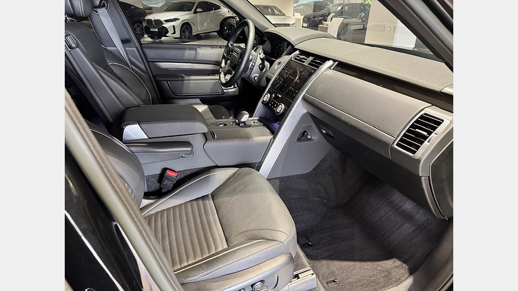 2022 Approved Land Rover Discovery Santorini Black auto DISCOVERY 3.0 D300 TURBO DIESEL MHEV METROPOLITAN 