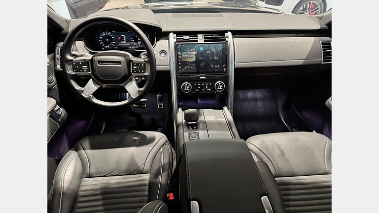 2022 Approved Land Rover Discovery Santorini Black auto DISCOVERY 3.0 D300 TURBO DIESEL MHEV METROPOLITAN 