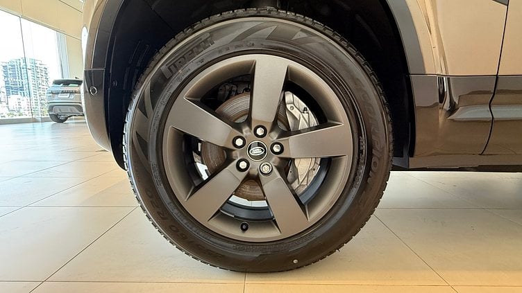 2024 新車 Land Rover Defender 110 Gondwana Stone 3.0 litre i6D​ D300 X-Dynamic HSE