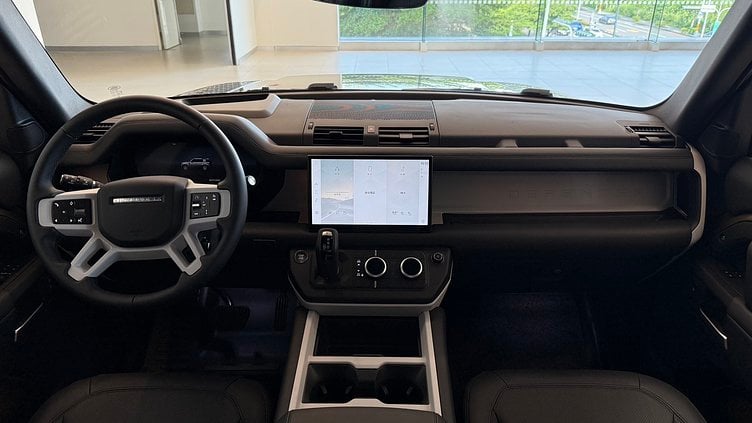 2024 新車 Land Rover Defender 110 Gondwana Stone 3.0 litre i6D​ D300 X-Dynamic HSE