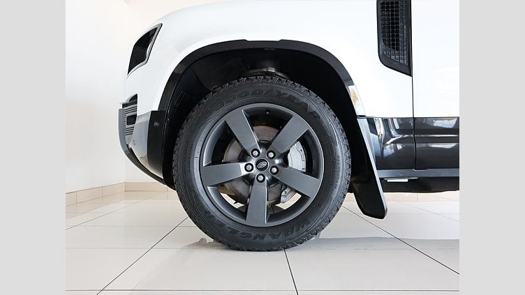 2022 Used Land Rover Defender 110 Fuji White AWD D300 X-Dynamic HSE