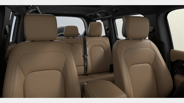 2025 Novo vozilo Land Rover Defender 110 Santorini Black 2.0 litre i4 PHEV​ 2.0 PHEV