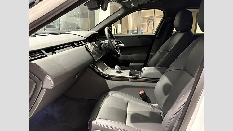 2024 認定中古車 Land Rover Range Rover Velar フジホワイト P400eプラグインハイブリッド（ガソリン） スタンダードホイールベース Dynamic SE