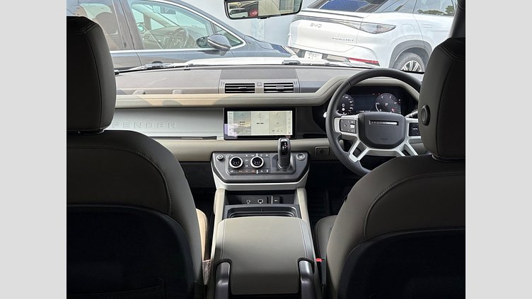2024 認定中古車 Land Rover Defender 90 フジホワイト D300 AWD（AT） X-DYNAMIC SE