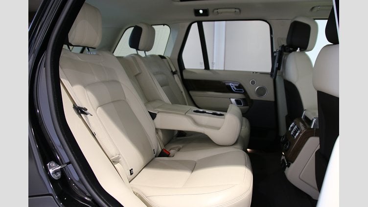 2019 認定中古車 Land Rover Range Rover Santorini Black 2.0L AJ200P Hi PHEV スタンダードホイールベース VOGUE