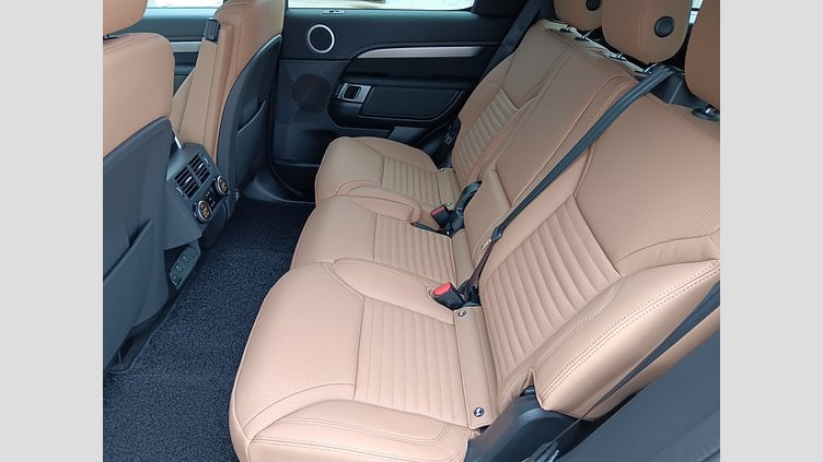 2025 SKLADOVÉ VOZIDLÁ Land Rover Discovery Lantau Bronze 3.0D MHEV 350PS D350 MHEV Dynamic HSE AWD Auto 