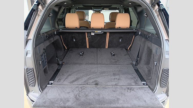 2025 SKLADOVÉ VOZIDLÁ Land Rover Discovery Lantau Bronze 3.0D MHEV 350PS D350 MHEV Dynamic HSE AWD Auto 