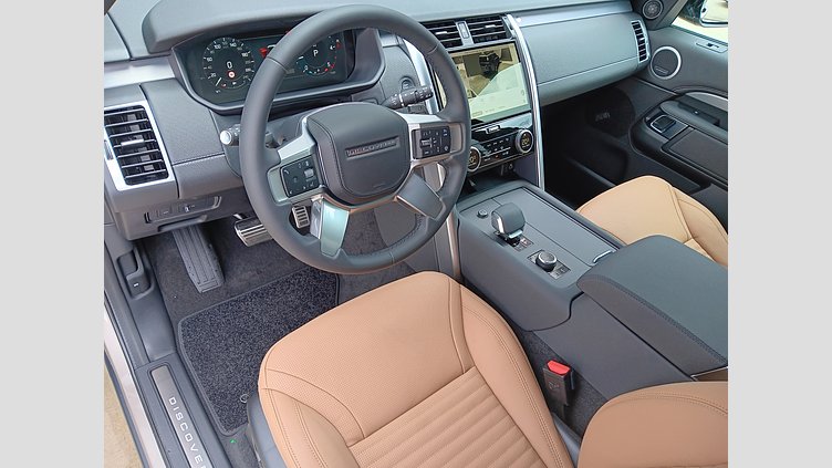 2025 SKLADOVÉ VOZIDLÁ Land Rover Discovery Lantau Bronze 3.0D MHEV 350PS D350 MHEV Dynamic HSE AWD Auto 