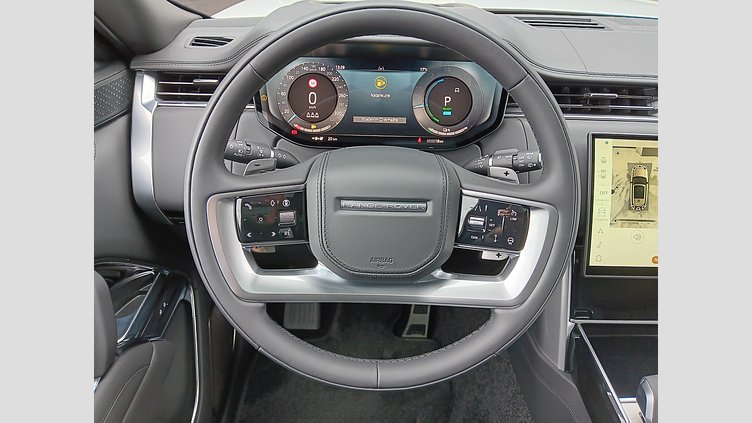 2025 SKLADOVÉ VOZIDLÁ Land Rover Range Rover Fuji White 3.0L I6 550PS  P550e PHEV Autobiography SWB AWD Auto 