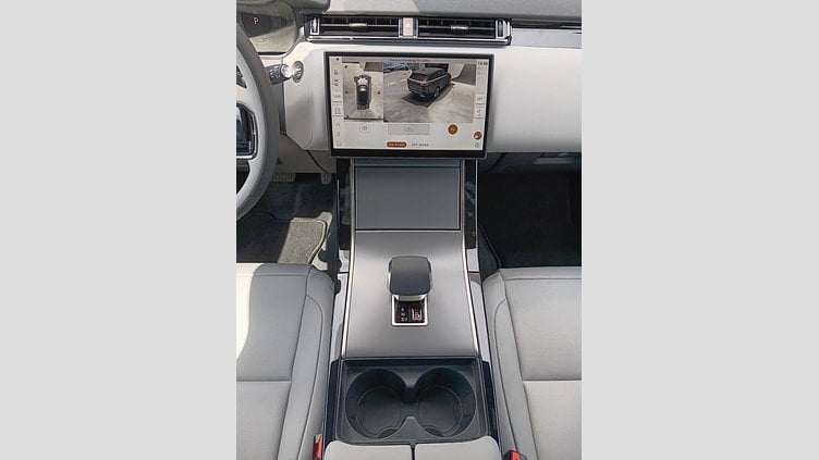 2025 Approved/Jazdené Land Rover Range Rover Velar Giola Green 2.0L PHEV 400PS P400e S AWD Auto
