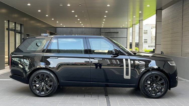 2025 新車 Land Rover Range Rover (1AG) Santorini Black 聖托里尼黑 P400 汽油 (輕油電混合) 長軸距7人座 HSE