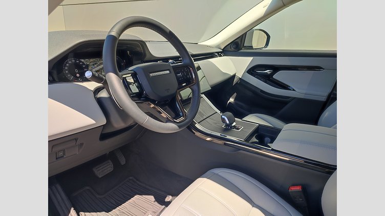 2025 Approved/Jazdené Land Rover Range Rover Evoque Seal Pearl Silver 4x4 2.0D I4 D165 MHEV S AWD A/T