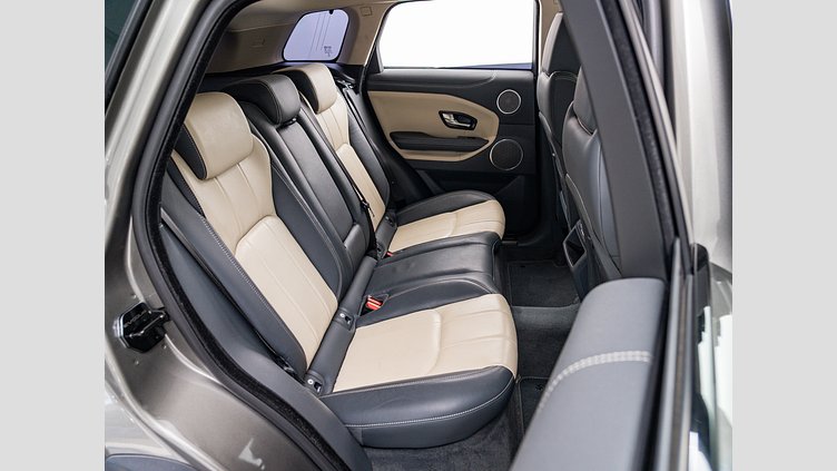 2019 認定中古車 Land Rover Range Rover Evoque Silicon Silver 2.0 litre i4D Diesel SEプラス