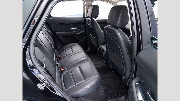 2021 認定中古車 Jaguar E-Pace サントリーニブラック D200 AWD（オートマチック） S