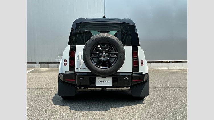 2024 認定中古車 Land Rover Defender 110 フジホワイト D300 AWD（AT） X-DYNAMIC SE