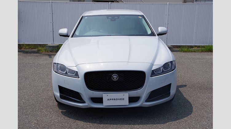 2017 認定中古車 Jaguar XF Yulong White 2.0P FR 2.0P KEI NISHIKORI EDITION