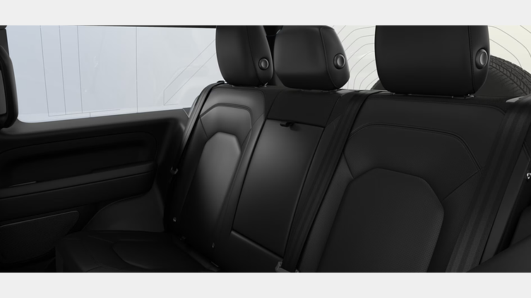 2025 SKLADOVÉ VOZIDLÁ Land Rover Defender 90 Santorini Black 3.0D MHEV 250PS D250 S AWD Auto