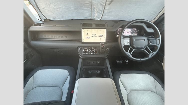 2023 認定中古車 Land Rover Defender 110 サントリーニブラック D300 AWD（AT） X-DYNAMIC HSE
