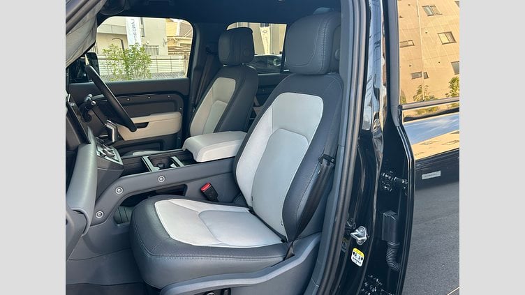 2023 認定中古車 Land Rover Defender 110 サントリーニブラック D300 AWD（AT） X-DYNAMIC HSE