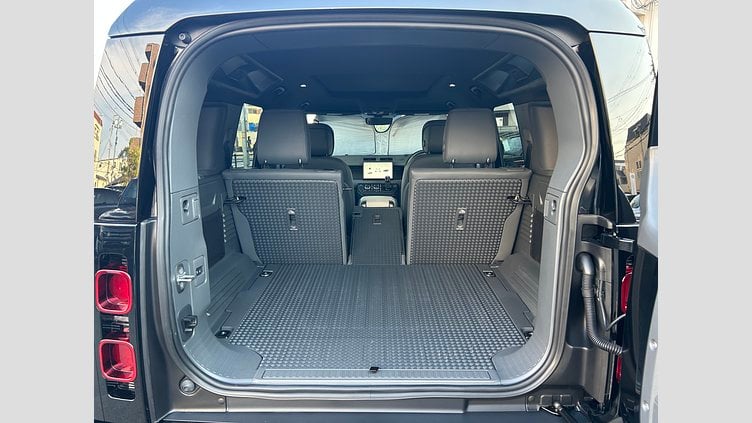 2023 認定中古車 Land Rover Defender 110 サントリーニブラック D300 AWD（AT） X-DYNAMIC HSE