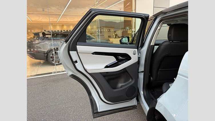2024 認定中古車 Land Rover Range Rover Evoque アロイオスグレイ P200（ガソリン） スタンダードホイールベース DYNAMIC SE