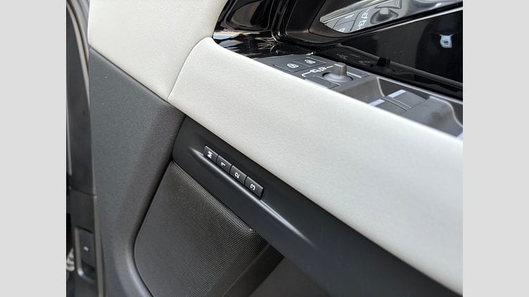 2024 認定中古車 Land Rover Range Rover Evoque アロイオスグレイ P200（ガソリン） スタンダードホイールベース DYNAMIC SE
