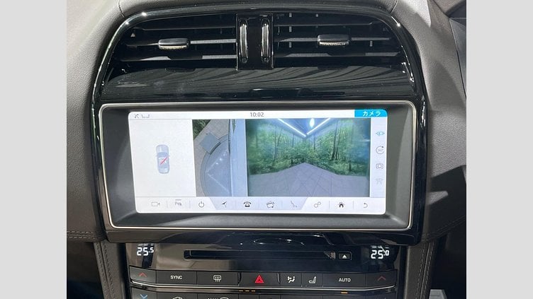 2019 認定中古車 Jaguar F-Pace Fuji White 2.0 litre i4D Diesel プレステージ