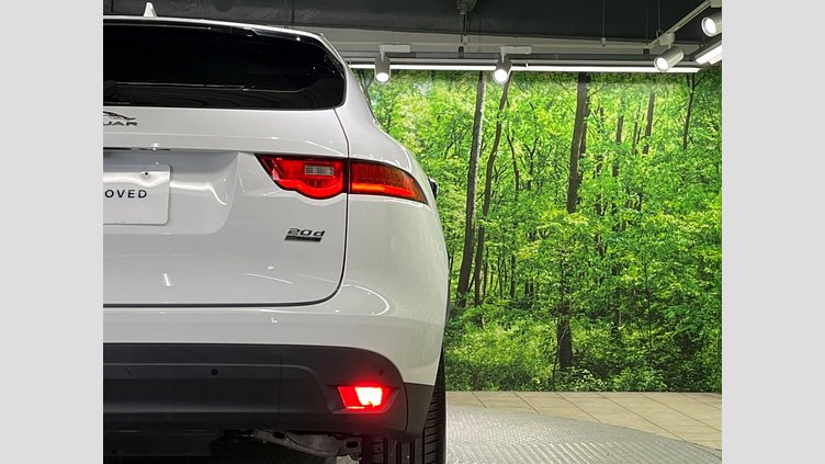 2019 認定中古車 Jaguar F-Pace Fuji White 2.0 litre i4D Diesel プレステージ