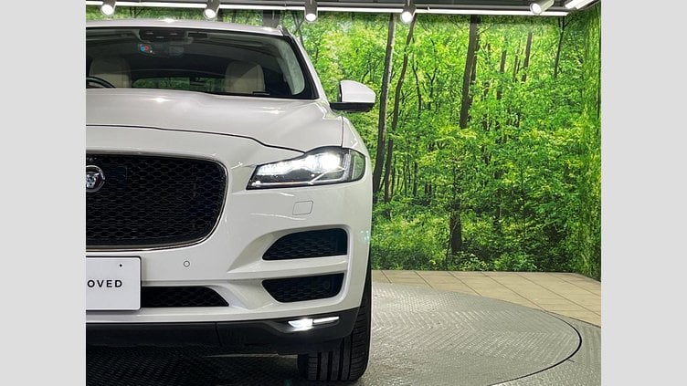 2019 認定中古車 Jaguar F-Pace Fuji White 2.0 litre i4D Diesel プレステージ