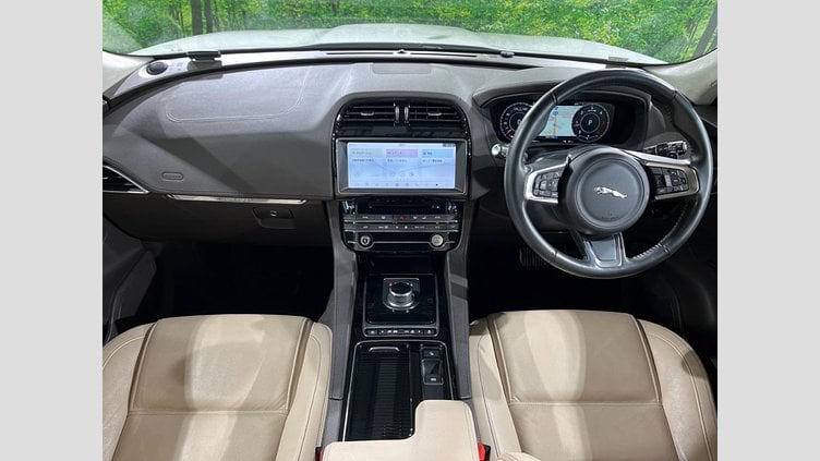 2019 認定中古車 Jaguar F-Pace Fuji White 2.0 litre i4D Diesel プレステージ