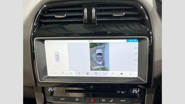 2019 認定中古車 Jaguar F-Pace Fuji White 2.0 litre i4D Diesel プレステージ