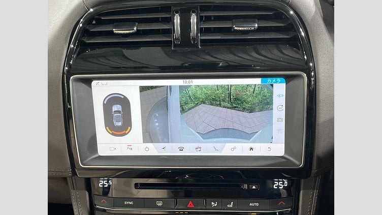 2019 認定中古車 Jaguar F-Pace Fuji White 2.0 litre i4D Diesel プレステージ